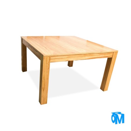 Mesa cuadrada Paraíso.